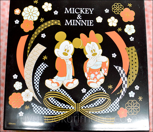 「プレミアム三段重 ミッキー＆ミニー」　重箱の蓋のイラスト